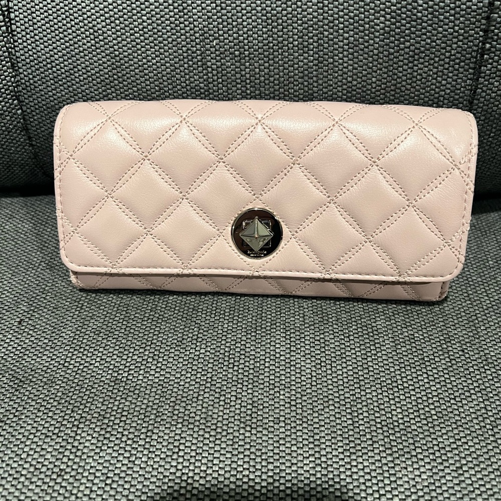 Beautiful Kate Spade Wallet ♠️